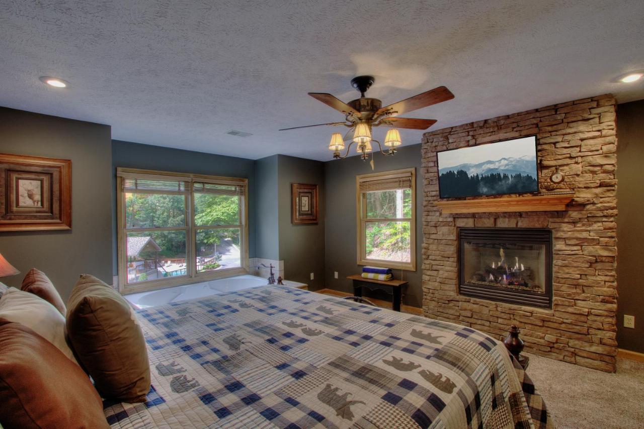 Gorgeous "Country Roads" By Honeybearcabins 4Br 4Ba, Next To Pool, Easy Drive, Main Strip Location! Pigeon Forge Kültér fotó