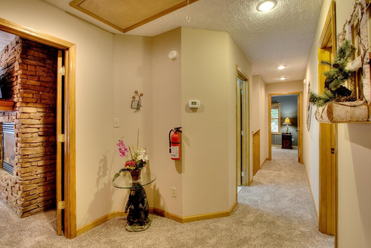 Gorgeous "Country Roads" By Honeybearcabins 4Br 4Ba, Next To Pool, Easy Drive, Main Strip Location! Pigeon Forge Kültér fotó