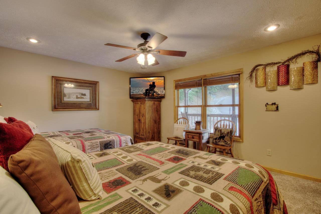Gorgeous "Country Roads" By Honeybearcabins 4Br 4Ba, Next To Pool, Easy Drive, Main Strip Location! Pigeon Forge Kültér fotó