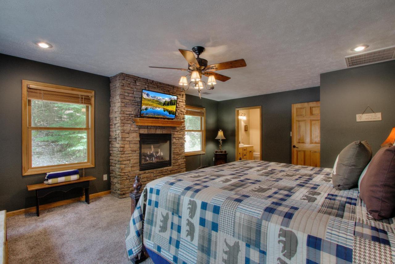 Gorgeous "Country Roads" By Honeybearcabins 4Br 4Ba, Next To Pool, Easy Drive, Main Strip Location! Pigeon Forge Kültér fotó