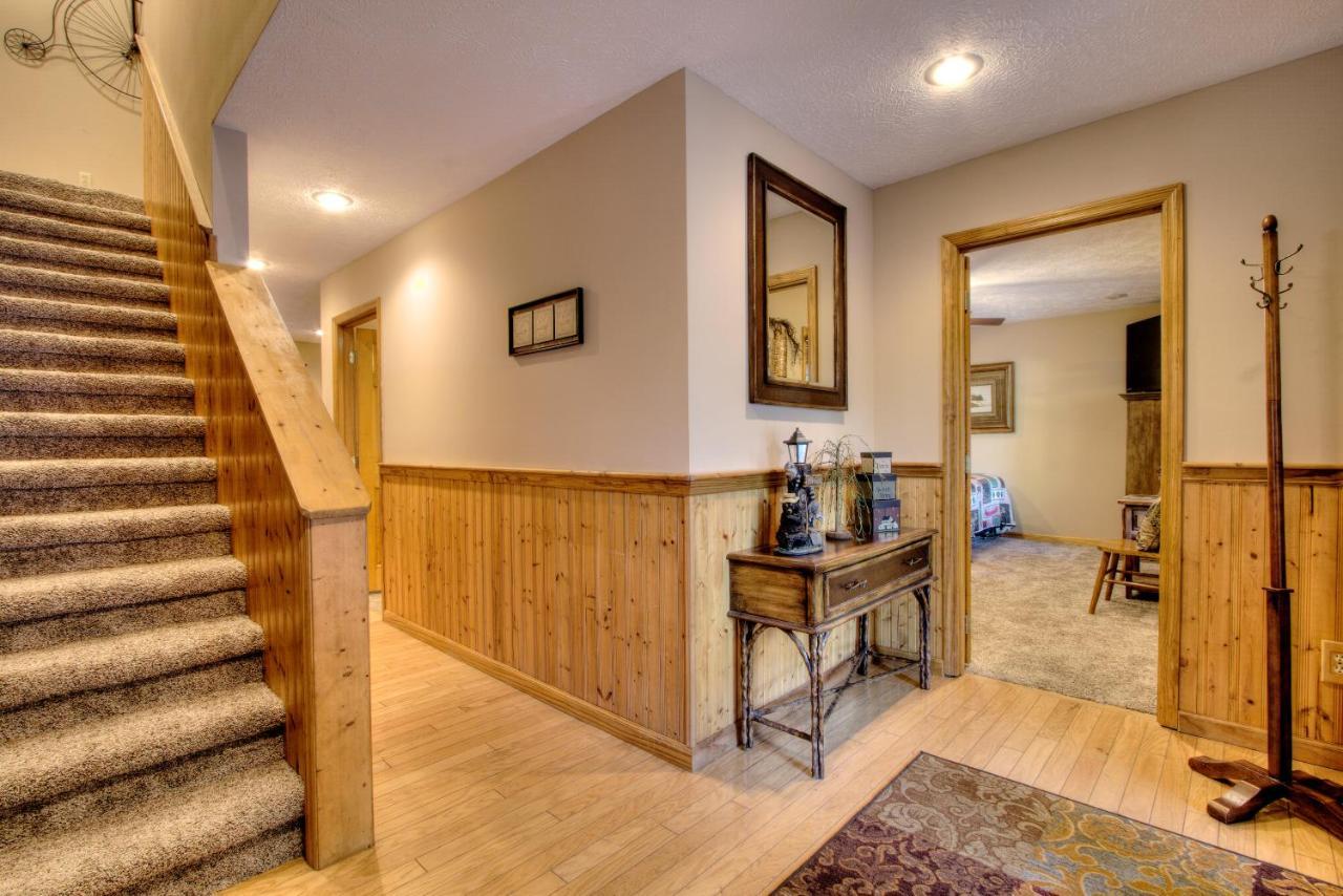 Gorgeous "Country Roads" By Honeybearcabins 4Br 4Ba, Next To Pool, Easy Drive, Main Strip Location! Pigeon Forge Kültér fotó