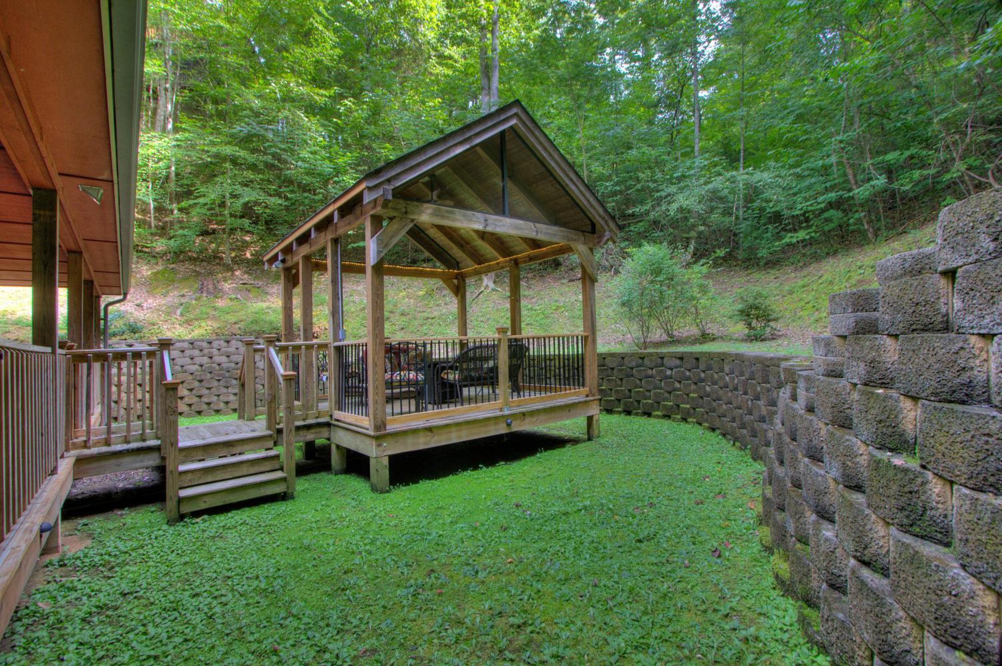 Gorgeous "Country Roads" By Honeybearcabins 4Br 4Ba, Next To Pool, Easy Drive, Main Strip Location! Pigeon Forge Kültér fotó